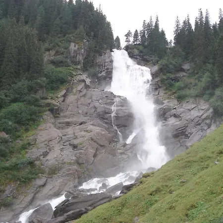 Semesterbostad In Hochkrimml For 6-14 People